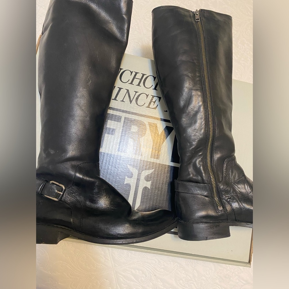 Frye Shirley Shield Boots. Size 8.5 - Picture 4 of 5